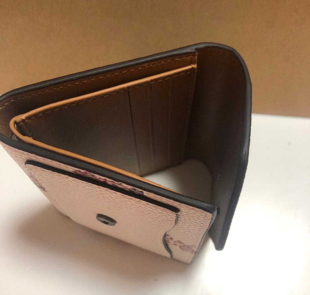 割り引き コーチ COACH 新品 財布 折り財布 レディース 白 070 花柄