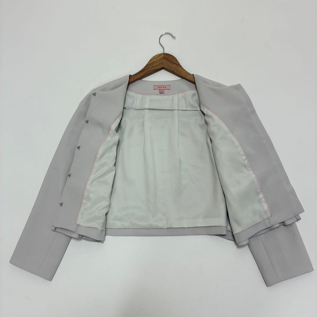 TOCCA トッカ☆ティアードフリルノーカラージャケット4 ライトグレー TOCCA トッカ☆ティアードフリルノーカラージャケット4 ライトグレー