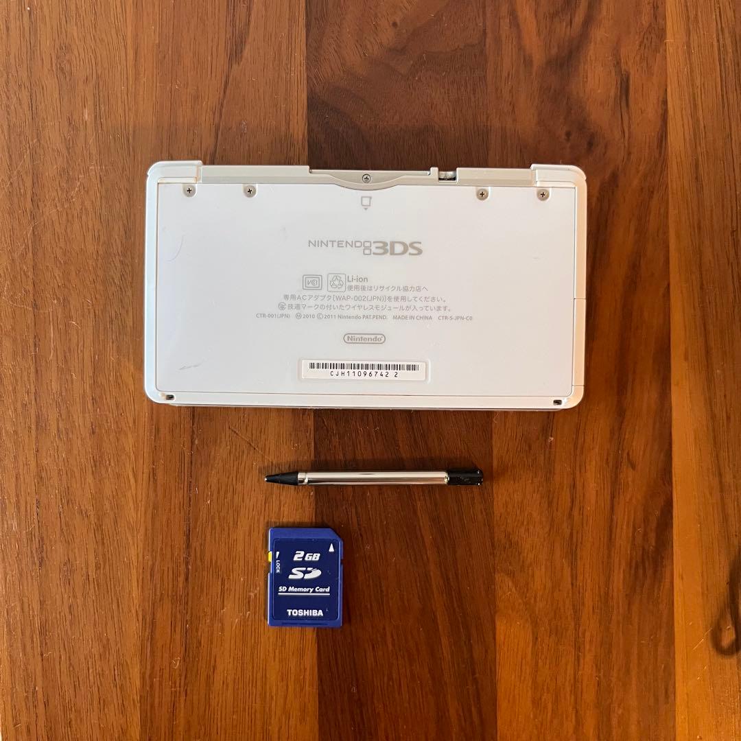 SDカード ACアダプター付き目立った傷や汚れなし