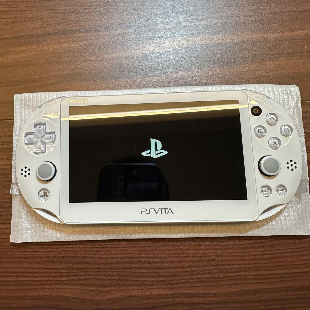 PSVITA 2000