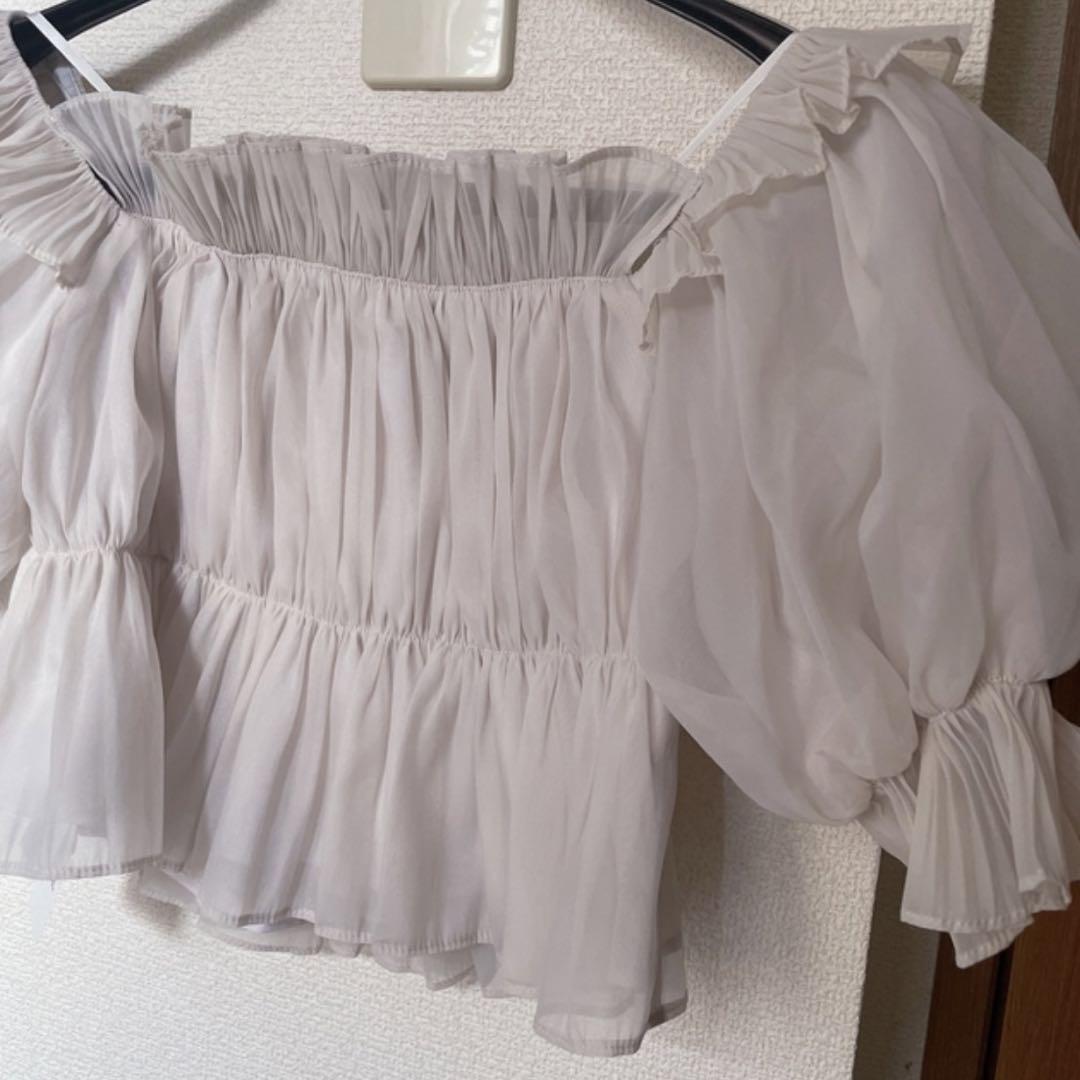 snidel✩.*˚新品タグ付き ボリュームギャザーフリルオフショルブラウス