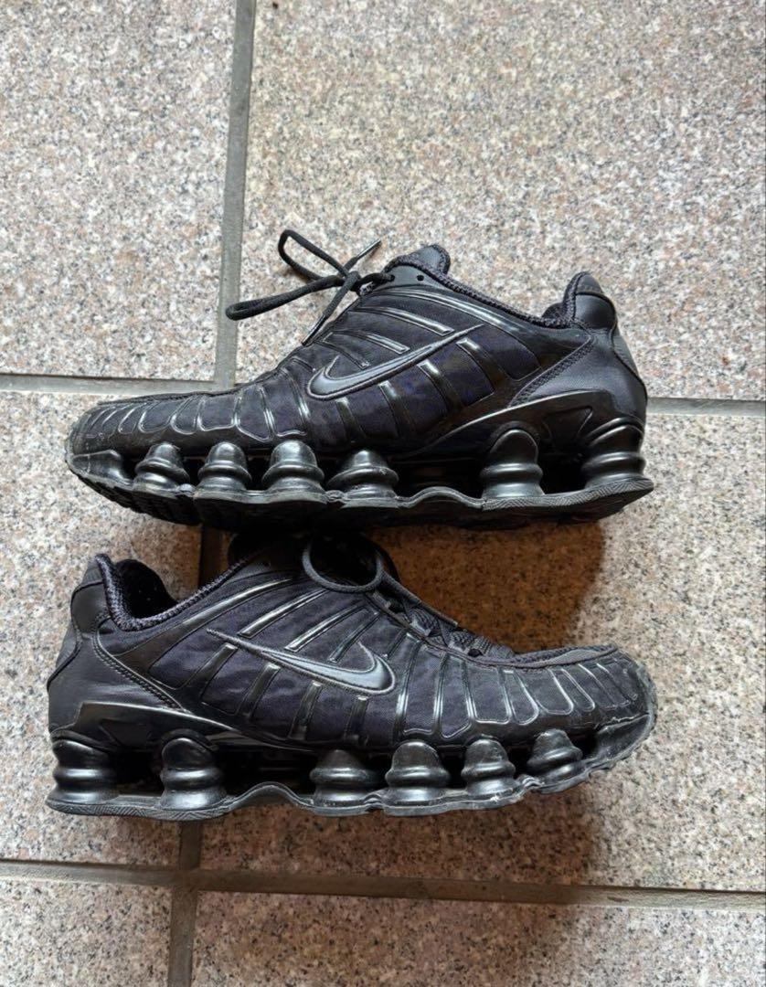 靴 Nike Women's Shox TL Black and Max Orang