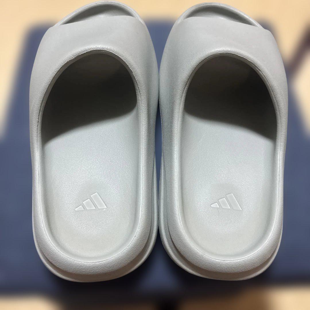 アディダス　イージースライド　adidas yeezy us9
