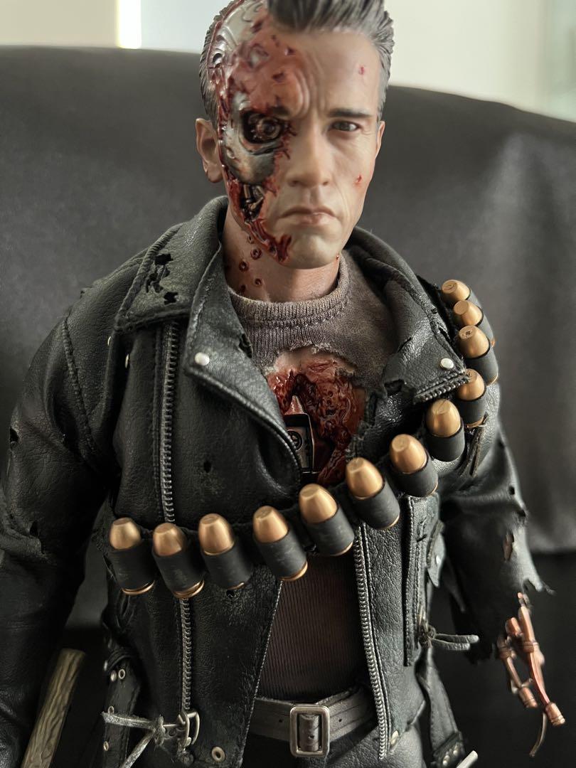 パルサー　ホットトイズ T-800 バトルダメージバージョン 美品