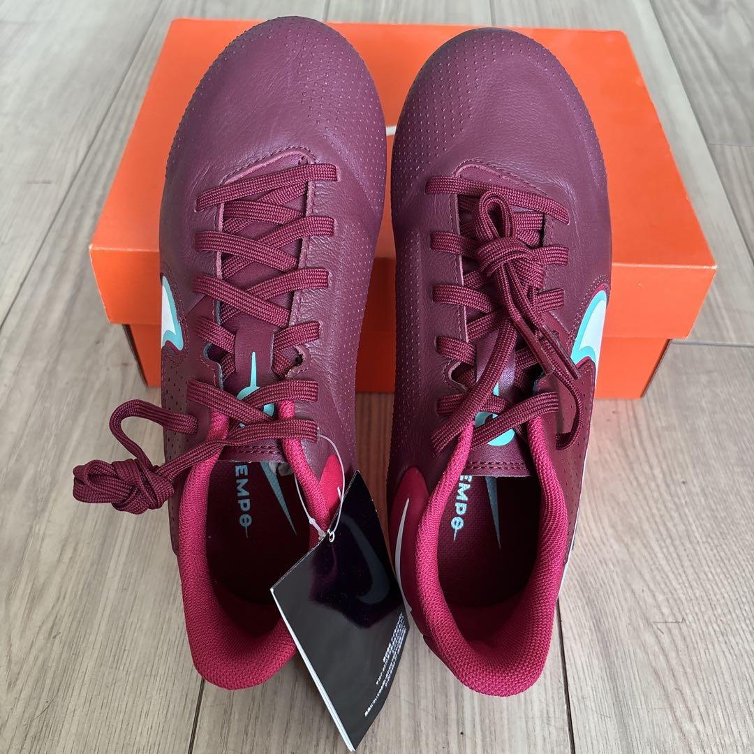 【タグ付き未使用品】Nike サッカースパイク＋トレシュー　2足セット