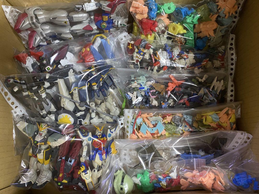 ガンプラ　ガン消し　ジャンク　ガンダム　SDガンダム 等　ガシャポン　フルカラー