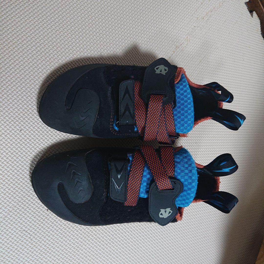 イボルブ Trek クライミングシューズ ブラックブルー