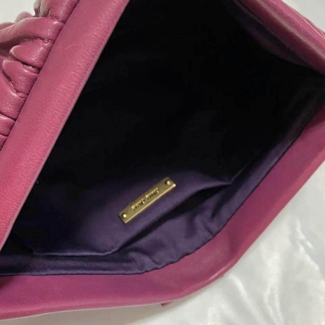 ※Lulu ※【新品未使用】miumiu マトラッセ クラッチ