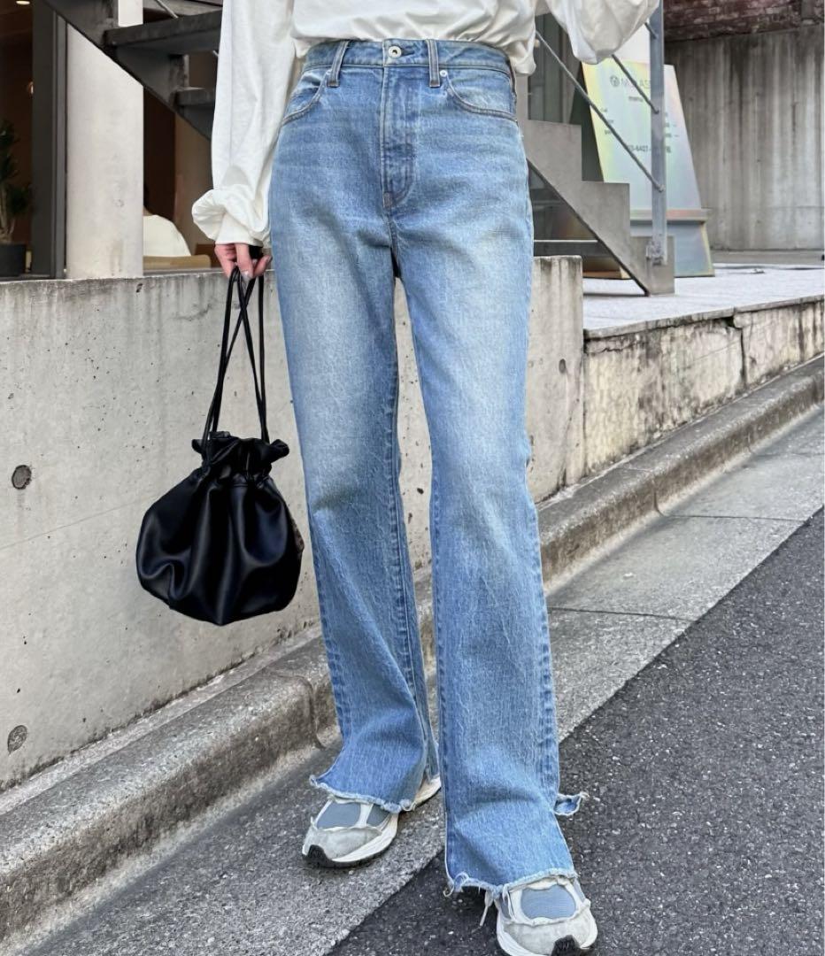 CINEMATIQ コットンストレートパンツ 元鈴木さんの通販 by