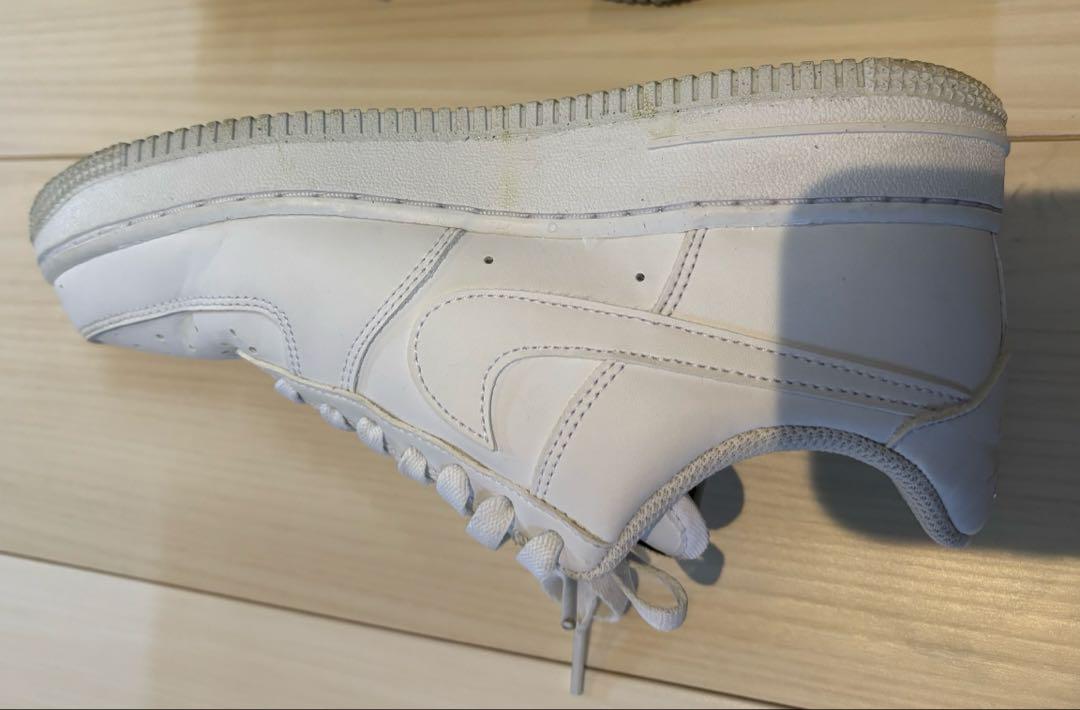 NIKE エアフォース1 23.5 スニーカー　白　レディース