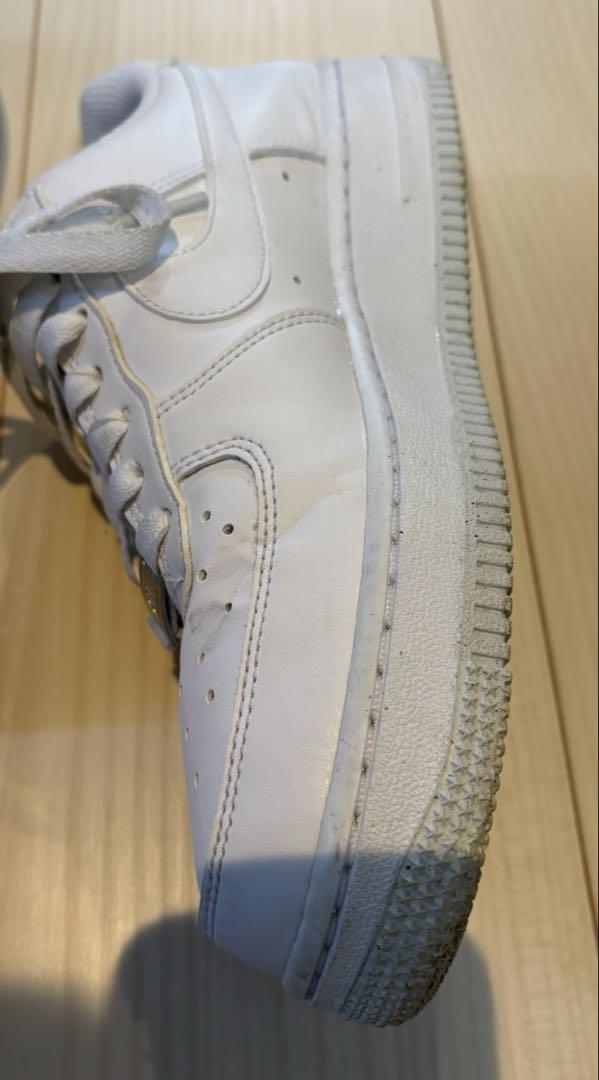 NIKE エアフォース1 23.5 スニーカー　白　レディース