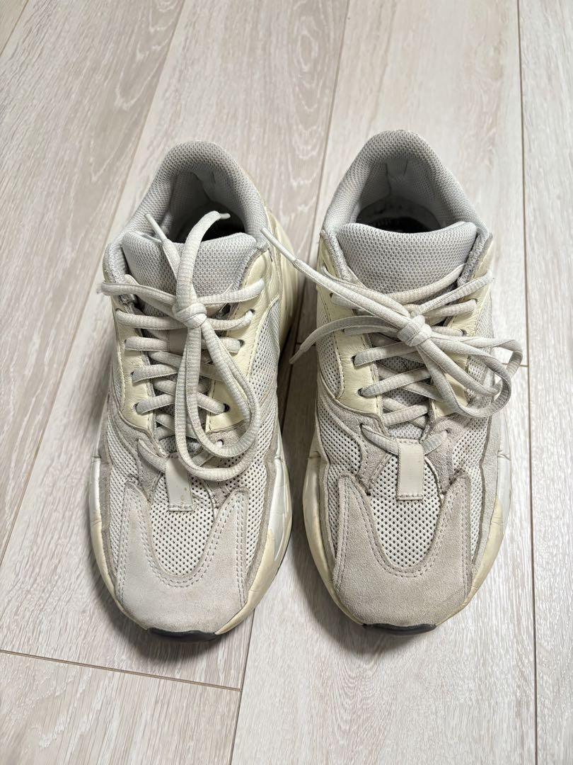 【希少】YEEZY BOOST 700(イージーブースト700) 24cm