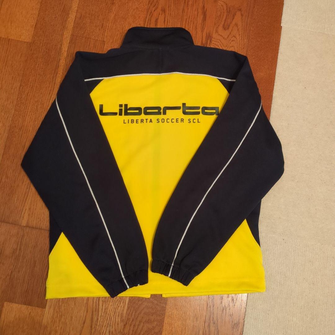 美品　Liberta ジャージ　上下　130CM