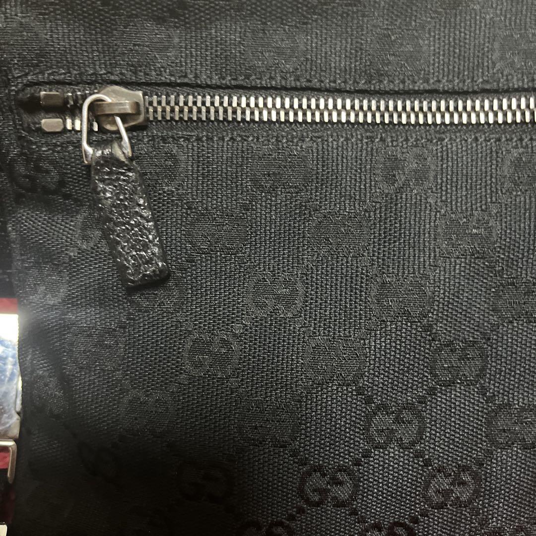 GUCCI ボディバッグ ブラック　GGキャンバス GUCCI ボディバッグ ウエストバッグ GGキャンバス ブラック