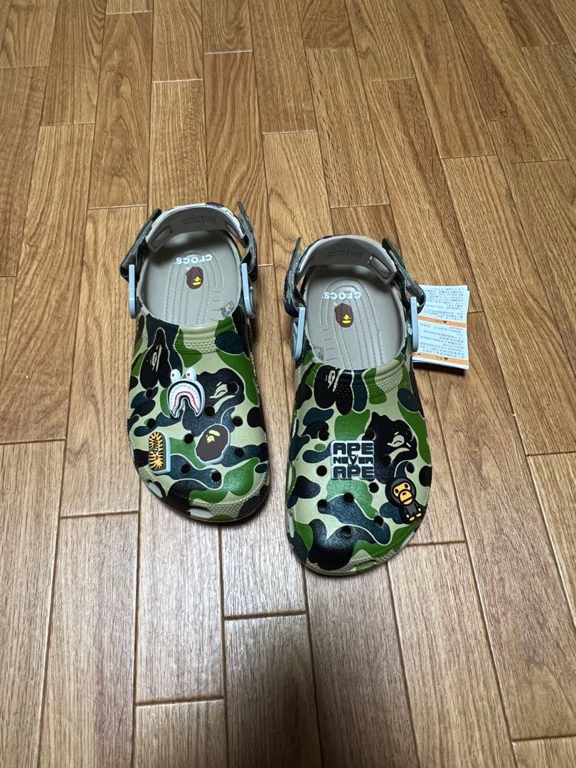 BAPEコラボ Crocs 迷彩 サボ・クロッグサンダル 25cmメンス