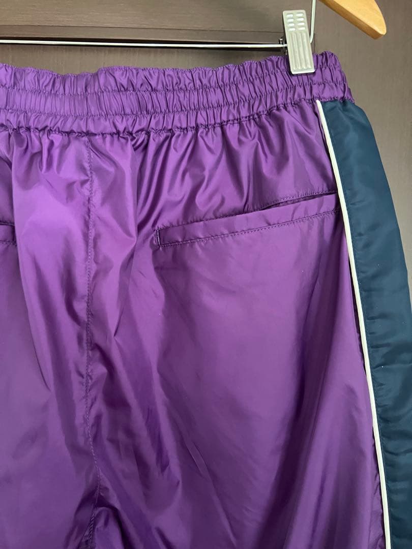 SOFTHYPHEN REFLECT PIPING TRACK PANTS