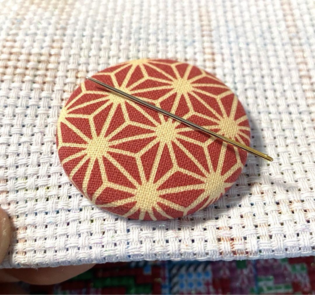 ハンドメイド 和柄ニードルマインダー マグネット 針休め - メルカリ