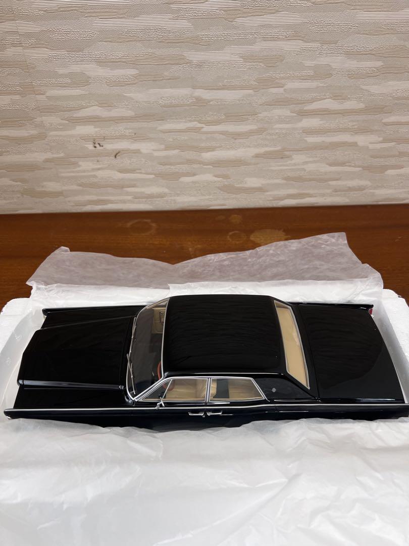 No285 ミニカー1/18 Lincoln Continental