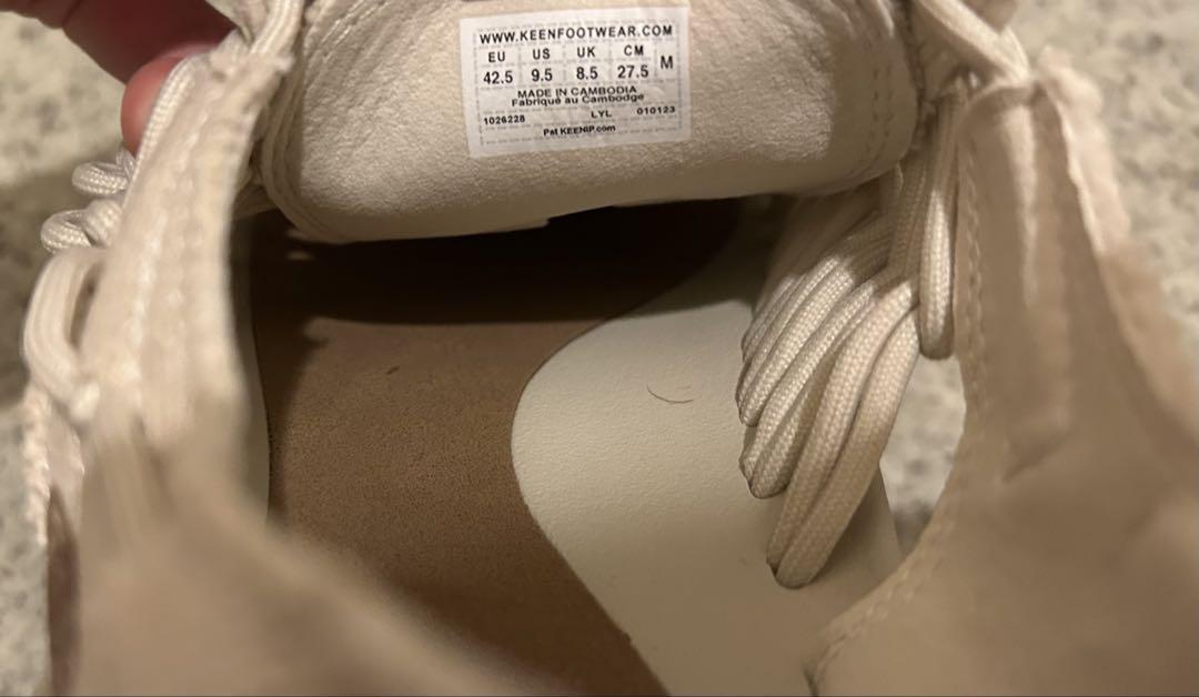 【美品】 KEEN サンダル US 9.5 クリーム