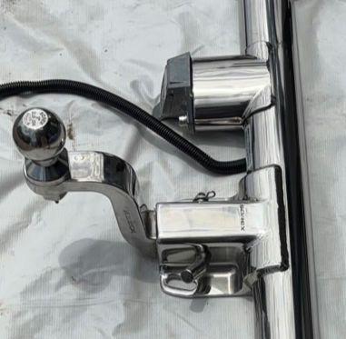 SOREX　ハイエース200系　ソレックス　ヒッチメンバーステンレス