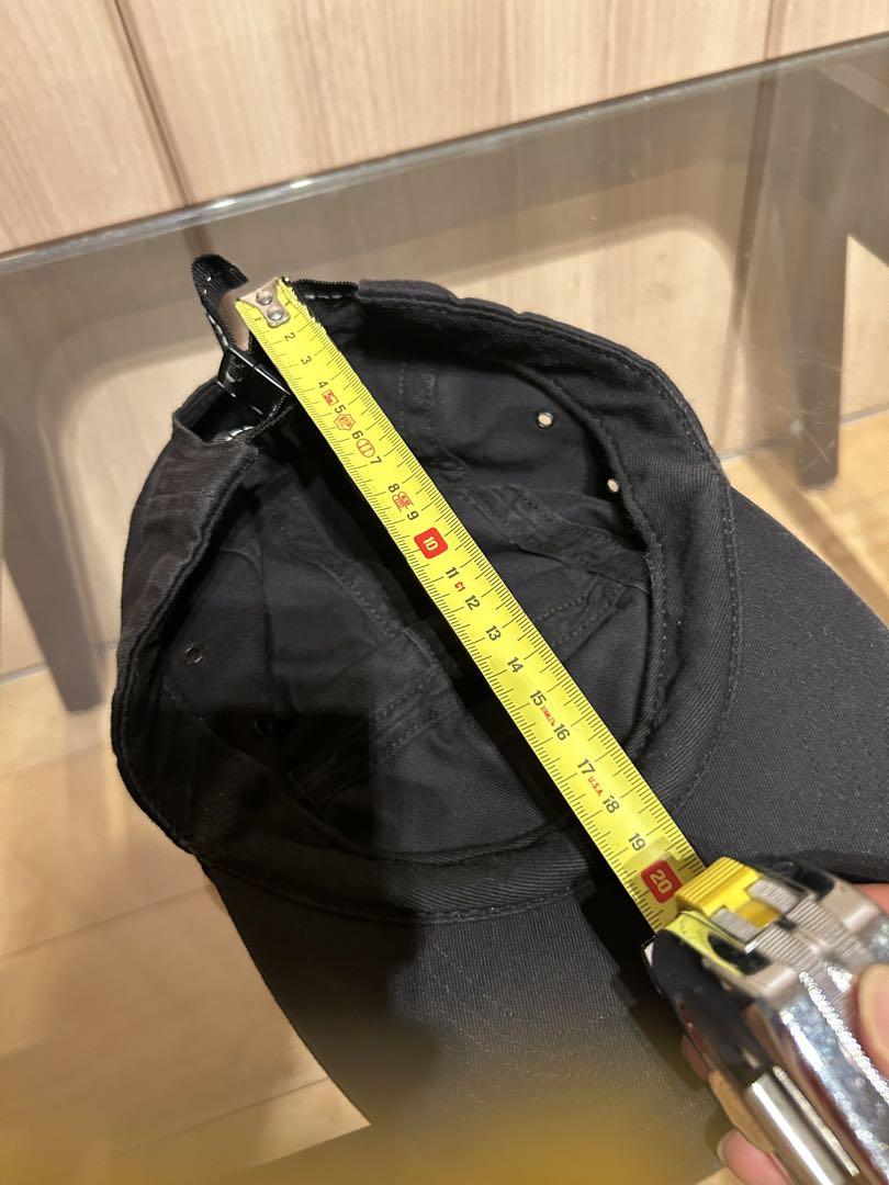 supremeデザインキャップ