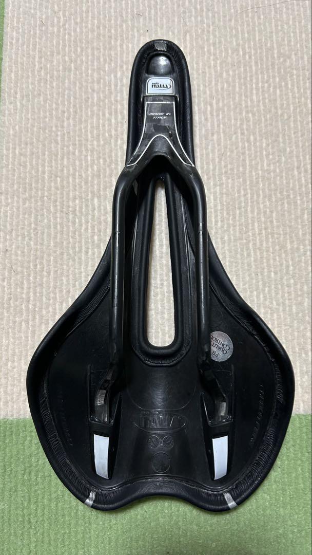 セライタリア　SLR カーボンレール