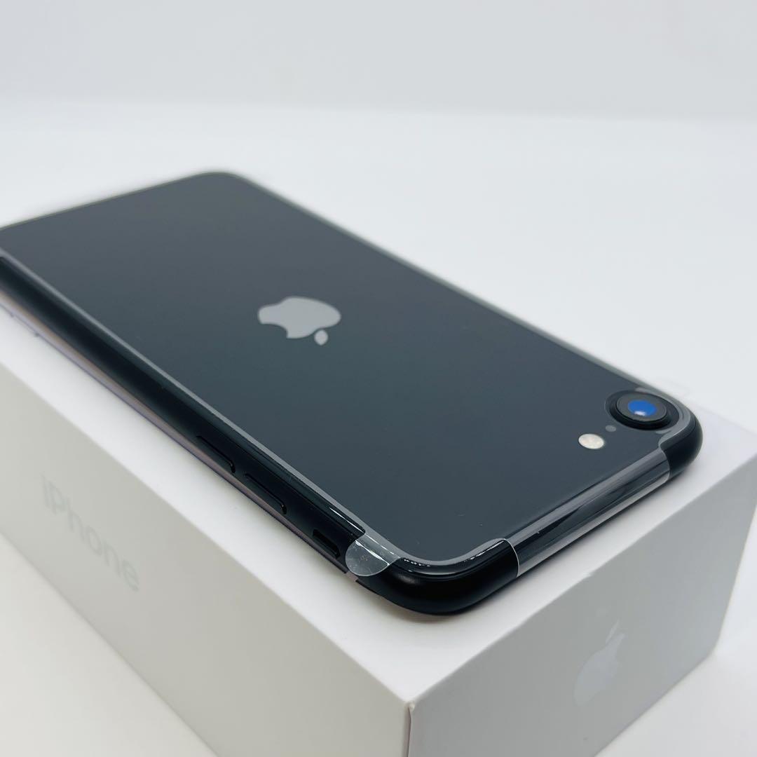 新品　iPhone SE2 第2世代　256GB SIMフリー　Black 本体