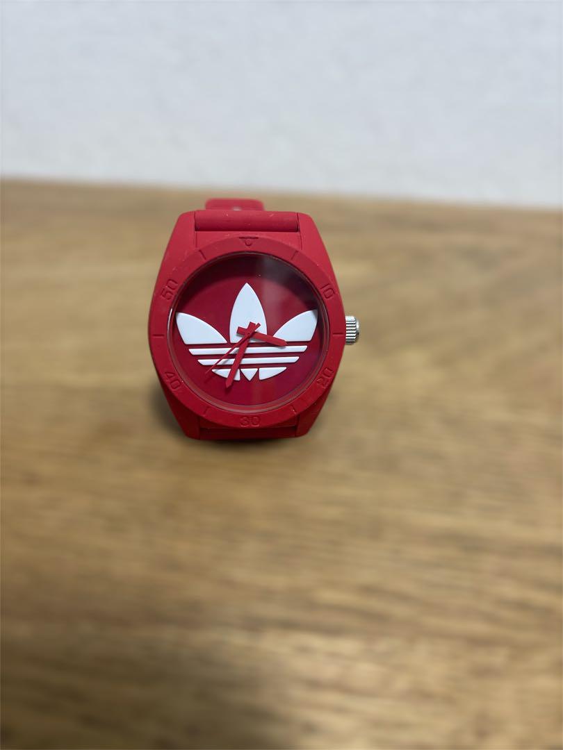 adidas レッドラバーベルト 腕時計 - メルカリ