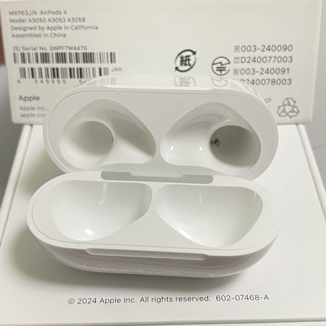 ［正規品］AirPods 4 第四世代　ケース　アイポーズ　ANC 無し充電器