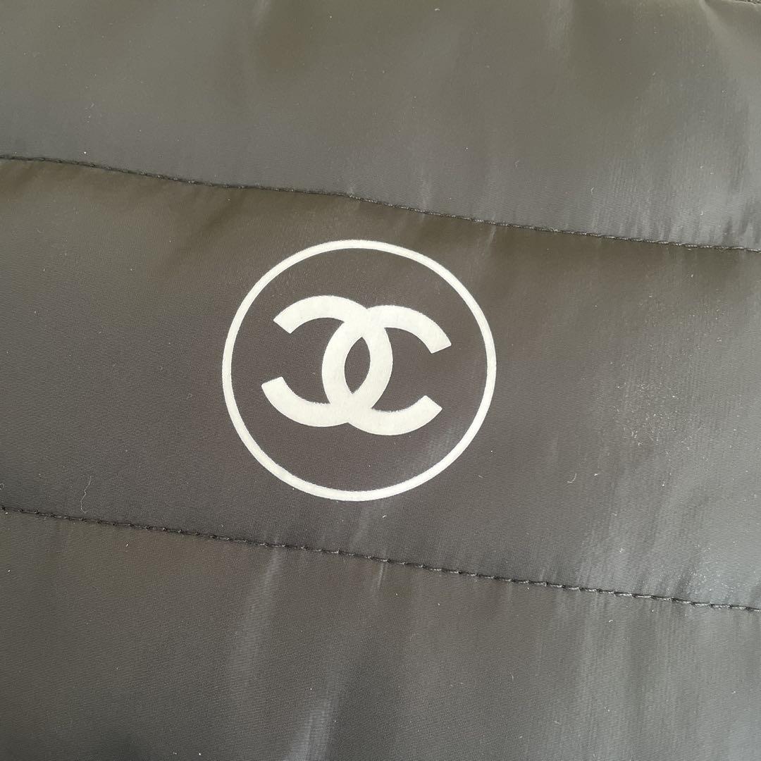 シャネル　黒ノベルティ　CHANEL ポーチ
