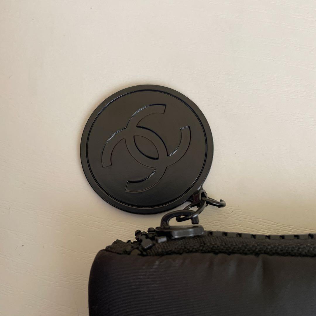 シャネル　黒ノベルティ　CHANEL ポーチ