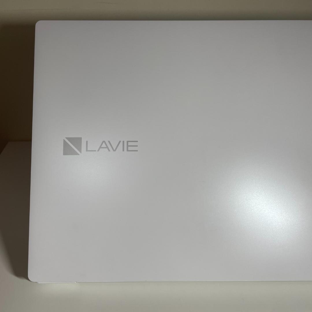 ★美品★ NEC LAVIE SSD256GB DVD ホワイト S56