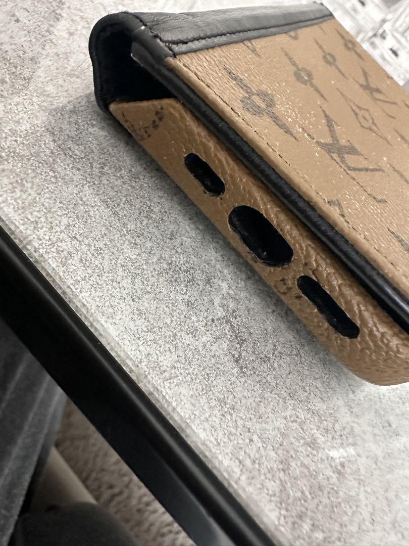 Louis Vuitton iPhone 14pro 手帳型ケース