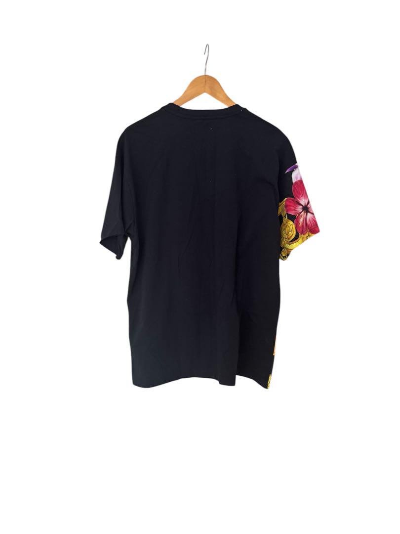 ※先着順※ヴェルサーチ　Tシャツ