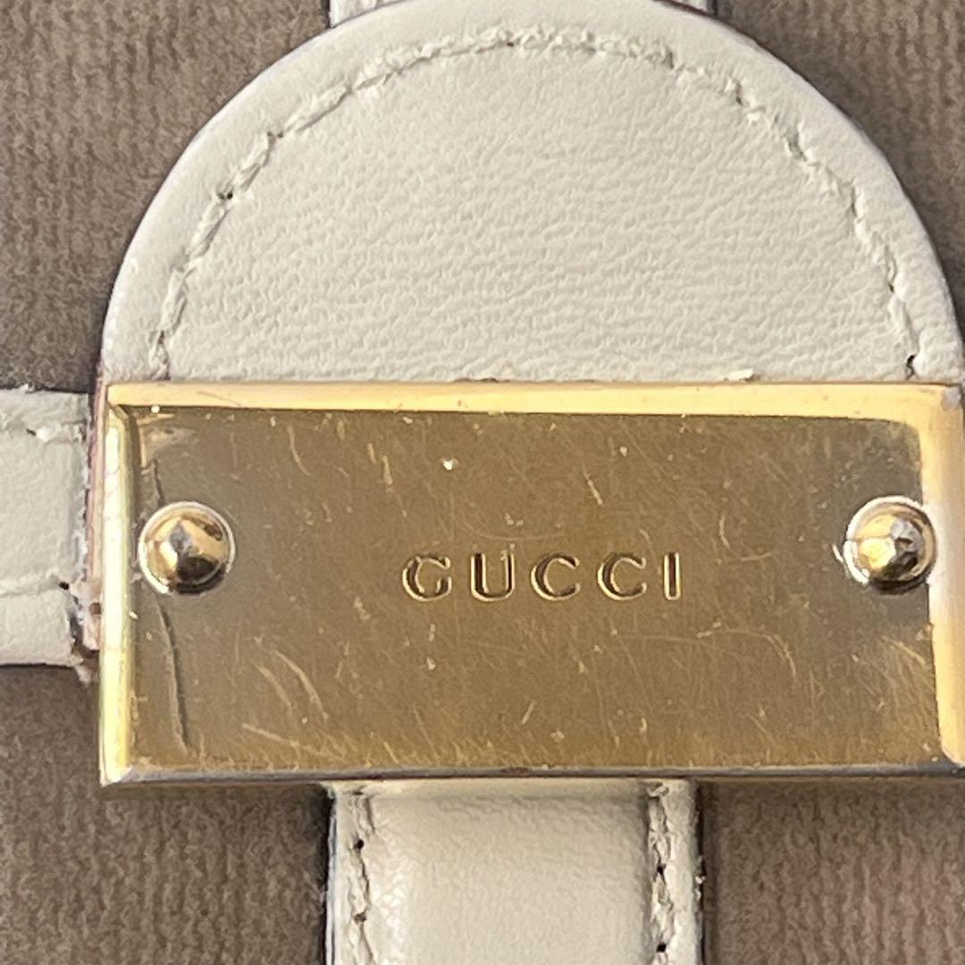 GUCCI✨長財布　シマ　ベロアライン　ロゴ金具　Wホック ホワイト