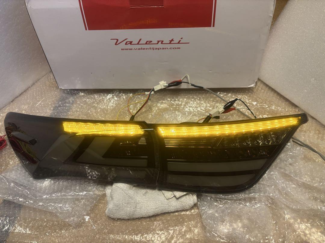 ★美品★ヴァレンティ　テールランプ　ウルトラ★ハリアー　valenti REVO