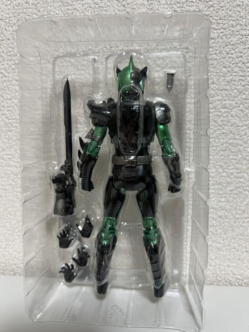 フィギュアーツ　仮面ライダー　アマゾンズ　セット