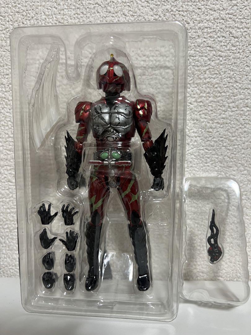 フィギュアーツ　仮面ライダー　アマゾンズ　セット