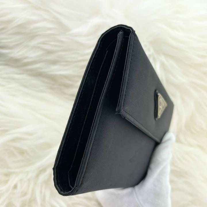 グッチ※ ✨極美品✨PRADA ナイロン 三角プレート 二つ折り 6ym98-m69758161911 プラダ 財布 いものをお