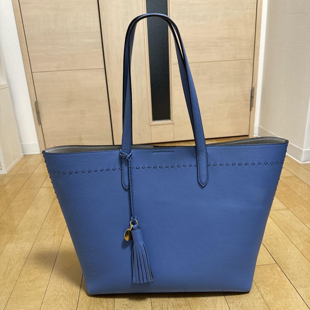 COLE HAAN タッセル付きトートバッグ