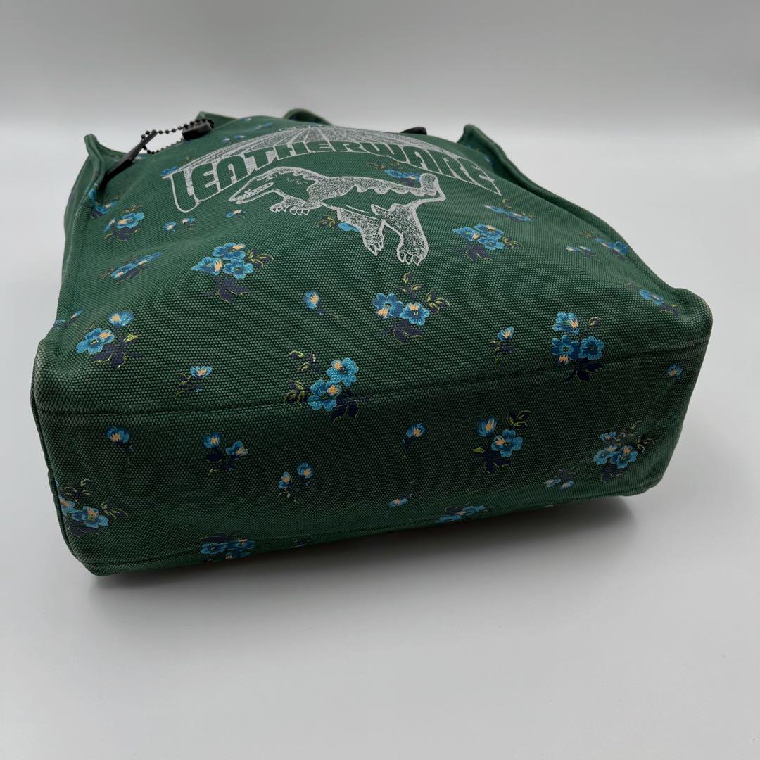 ✨極希少✨ COACH トートバック レキシー 恐竜 花柄 大容量 ✨極希少✨ COACH トートバック レキシー 恐竜 花柄 大容量