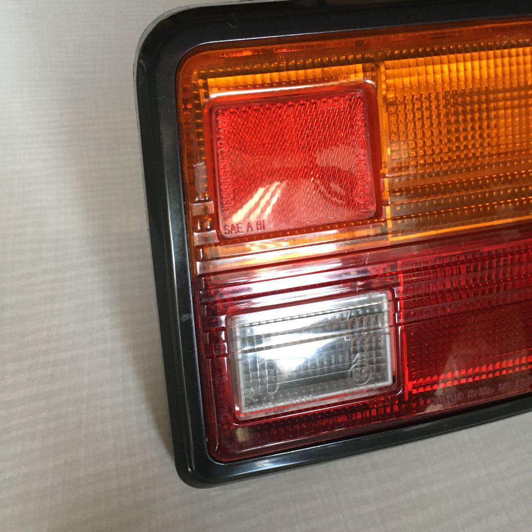 ノア、エスクァイア80系 純正LEDテールランプ