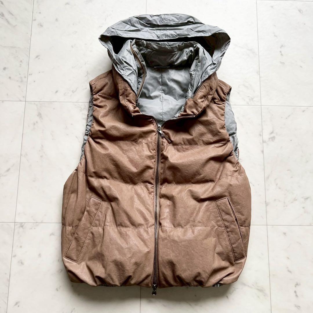 極美品 BRUNELLO CUCINELLI ラムレザー ダウンベスト フード付 極美品 BRUNELLO CUCINELLI ラムレザー ダウンベスト フード付