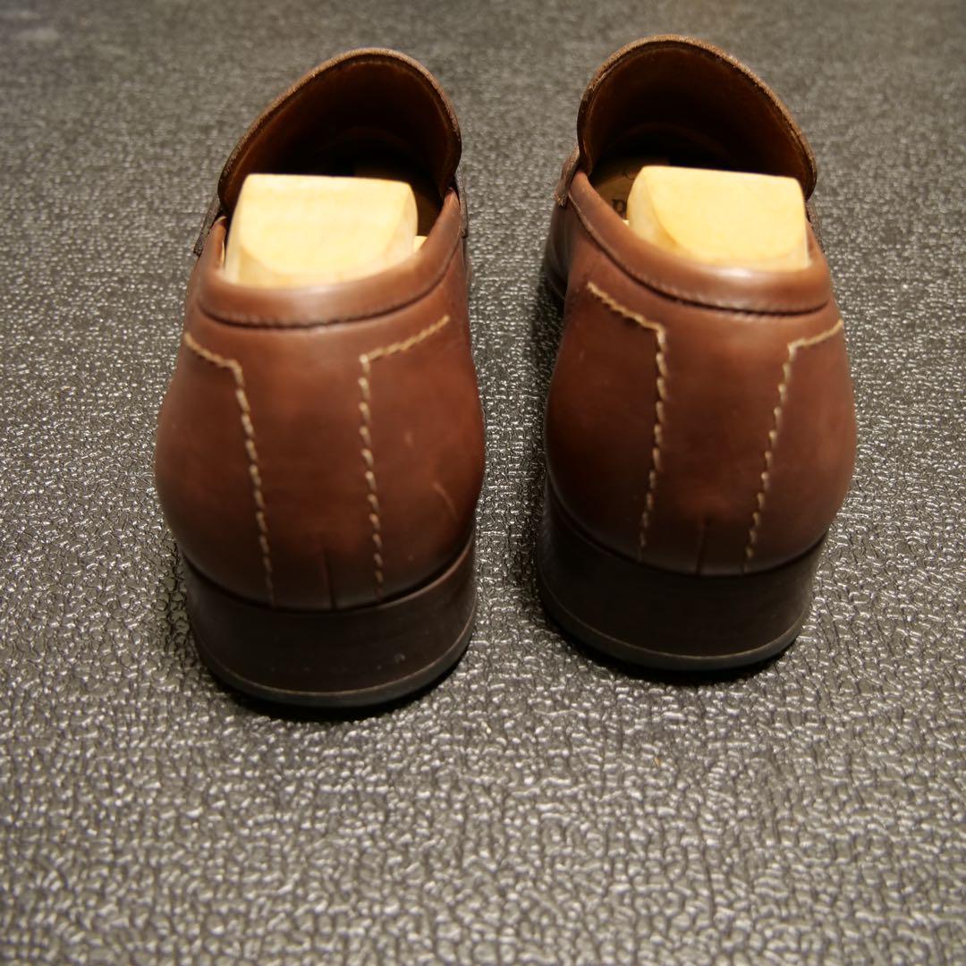 Salvatore Ferragamo コインローファー（7EE）