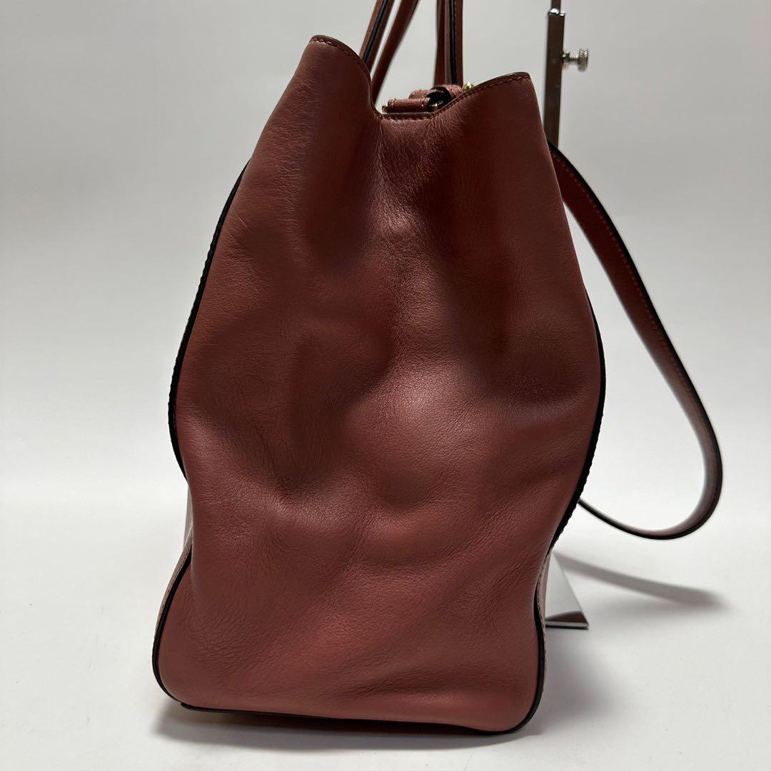 b87【極美品】フェンディ トゥージュール A4可 レザー2way