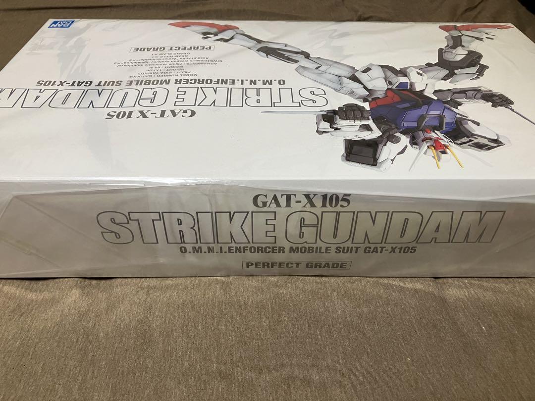 PG1/60ストライクガンダム ＋パーフェクトストライク拡張パーツセット未組立