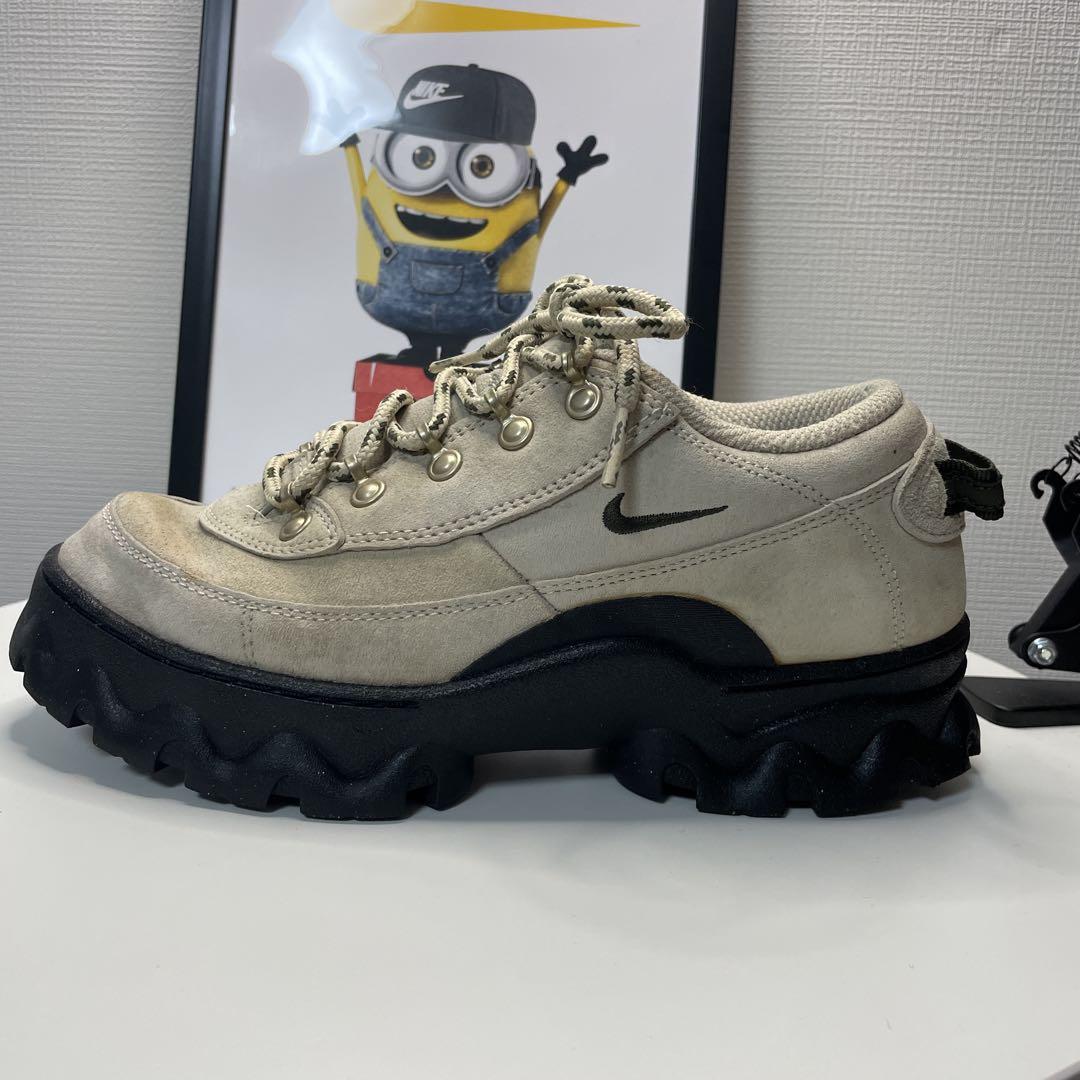Nike Women's Lahar Low ラハール　ロー