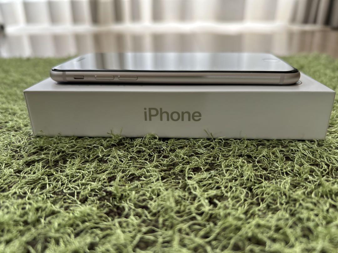 Apple iPhone シルバー 本体