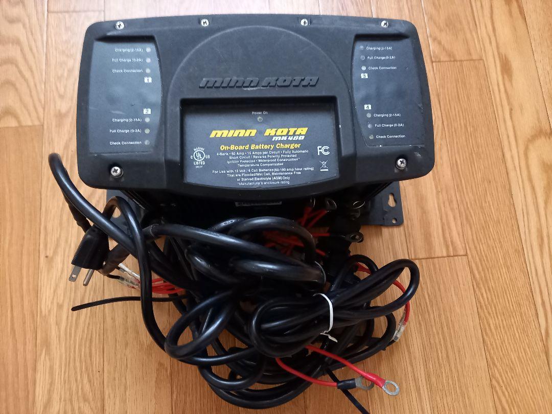 minnkota ミンコタ 4バンクオンボードチャージャー MK460