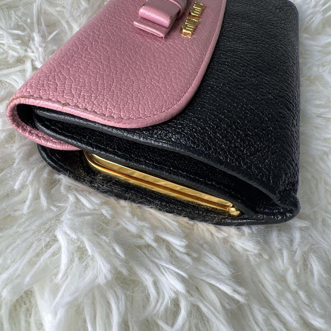 【美品】MIUMIU 三つ折り財布 がま口　ピンク ブラック